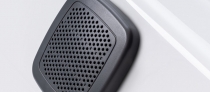 Hot-spring-hot-spot-2020-pace-artic-white-speaker-detail w-2000px-h-885px-1166x513